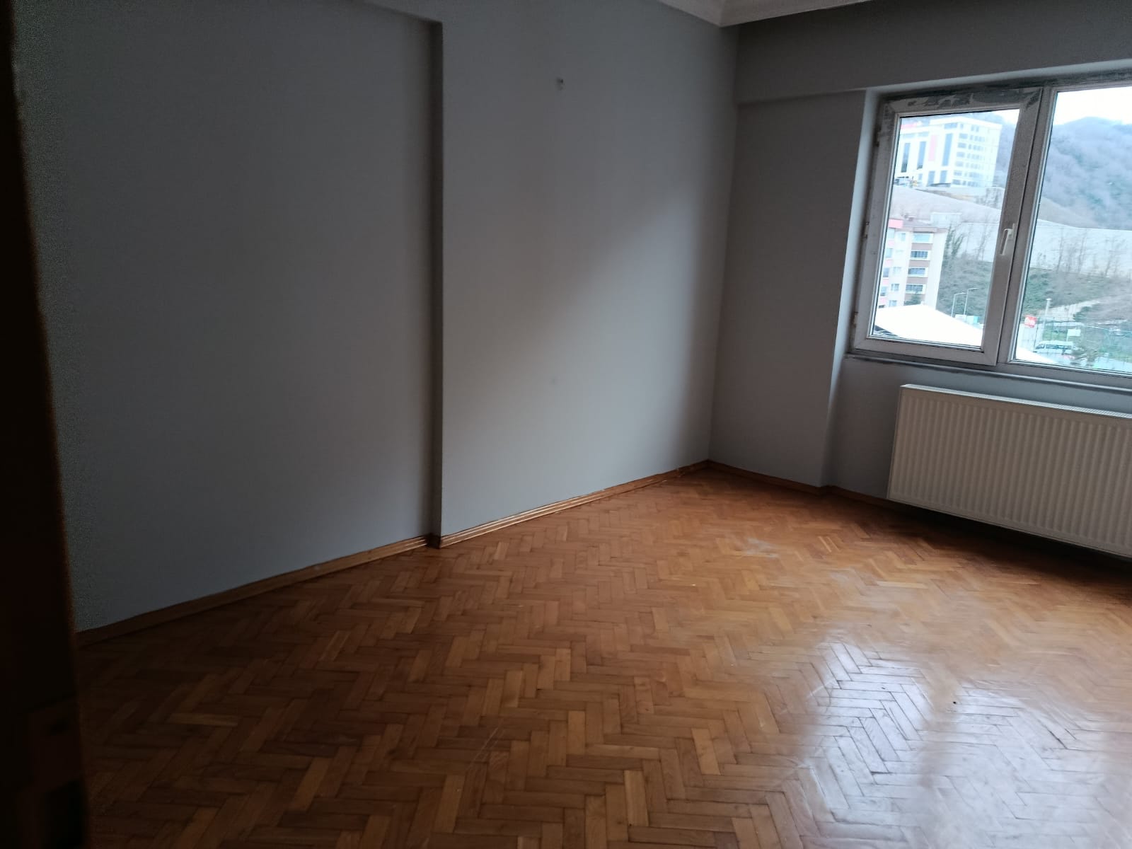 PLEVNE CADDESİNDE KİRALIK DAİRE